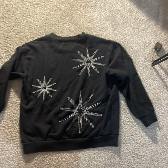 Sweater - Picture 2 of 2